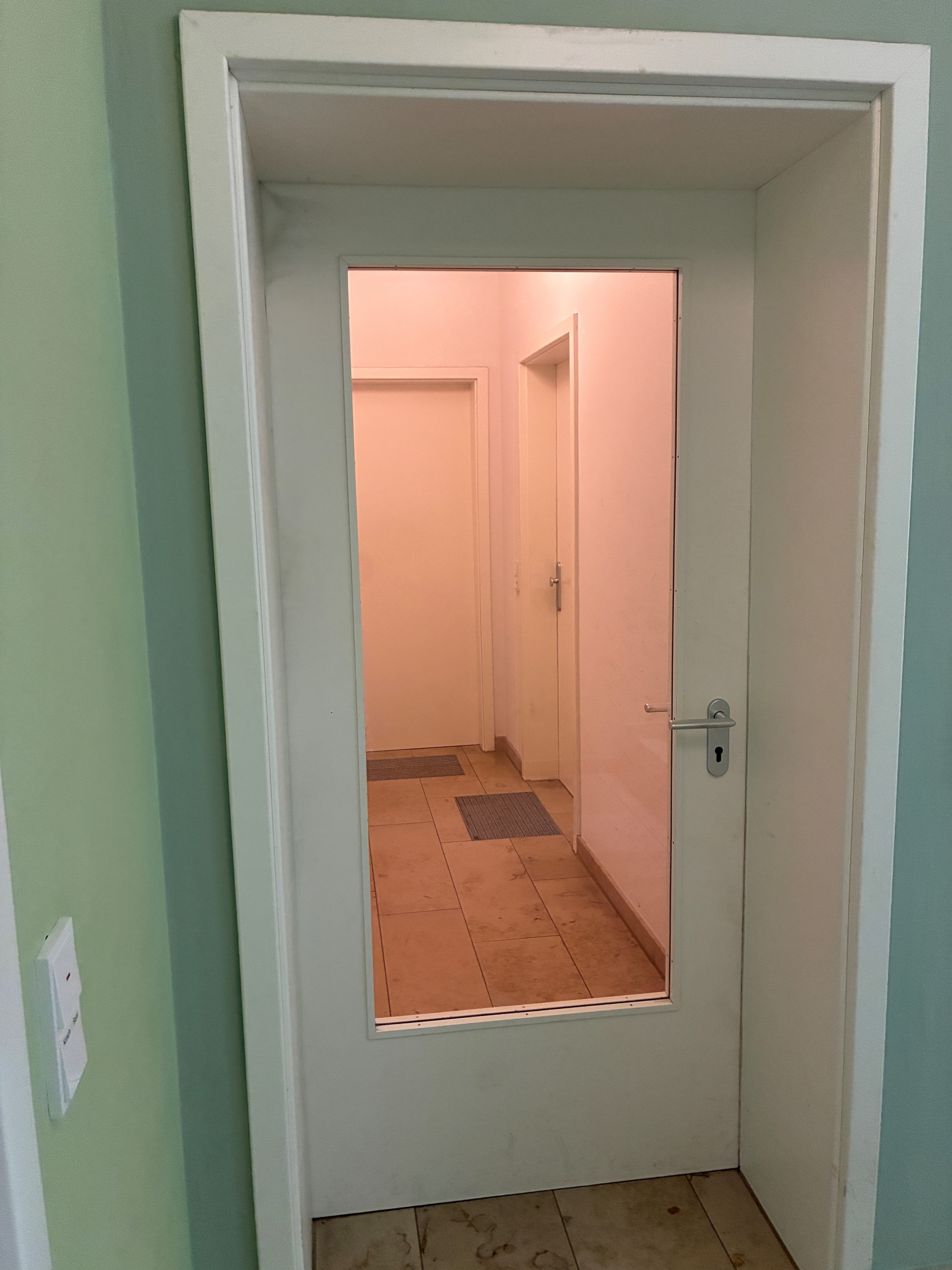 BEZUGSFREI! “Grand Palais du Lion”: Exclusives Studio-Loft mit sonnigem Wintergarten