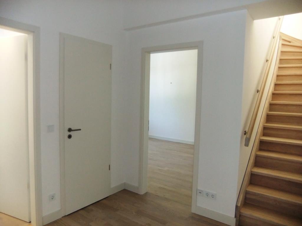 BEZUGSFREI! “The Metropolitan Gardens” – Wohnen im Park: Stilvolle Maisonette mit Dachterrasse