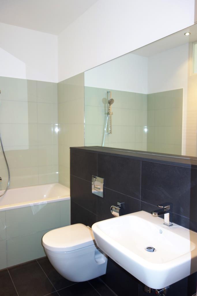 BEZUGSFREI! “The Metropolitan Gardens”: Komfortable City-Wohnung mit Ost-Balkon