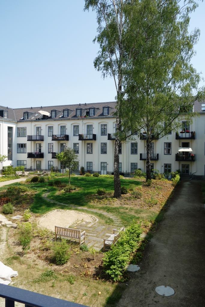 BEZUGSFREI! “The Metropolitan Gardens”: Komfortable City-Wohnung mit Ost-Balkon