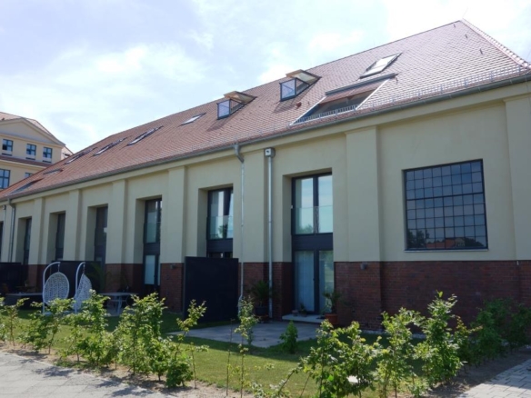 BEZUGSFREI! “Am Funkerberg” – Quadrillenhalle: Stilvolle 2-ZimmerWohnung mit Gartenterrasse