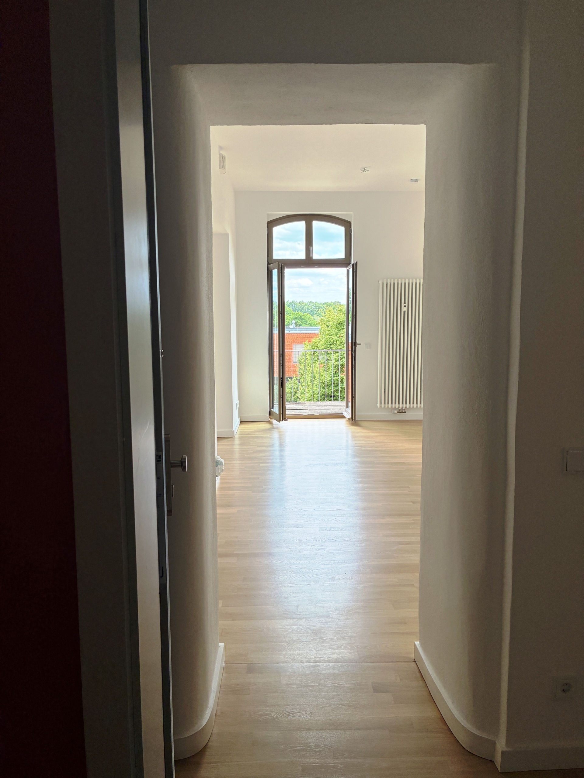 BEZUGSFREI! “Palais Klingelhöffer”: Elegante 2-Zimmer-Wohnung mit Balkon