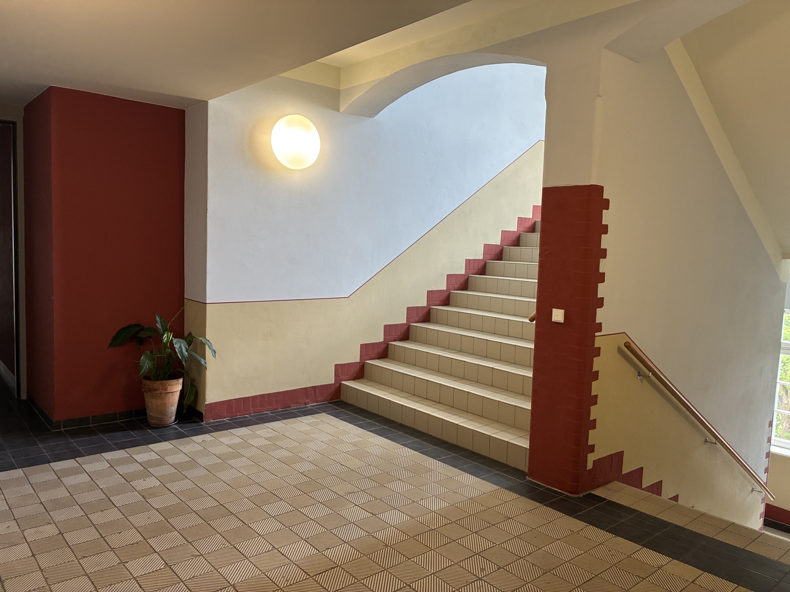 BEZUGSFREI! “Palais Klingelhöffer”: Elegante 2-Zimmer-Wohnung mit Balkon