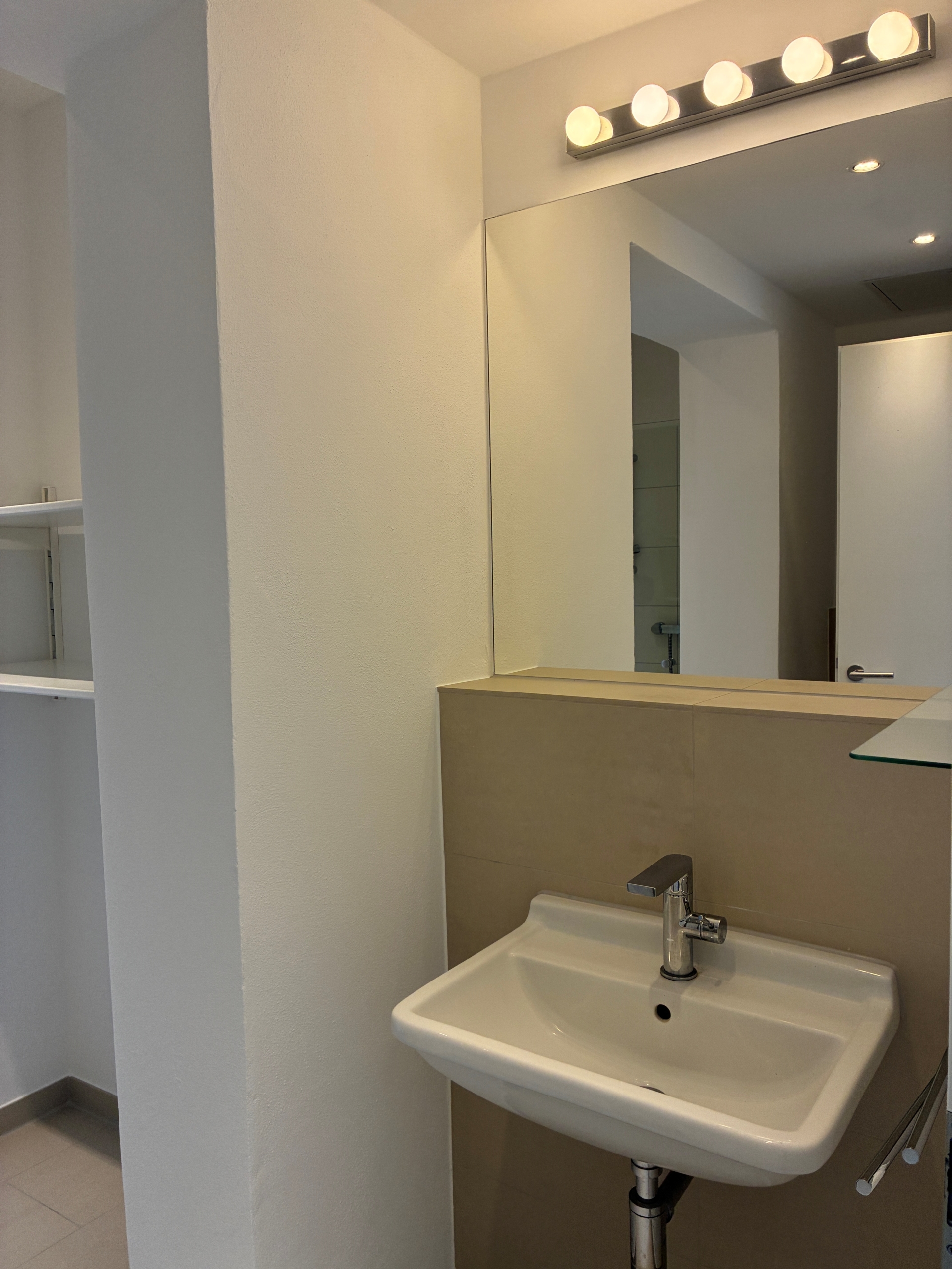BEZUGSFREI! “Palais Klingelhöffer”: Elegante 2-Zimmer-Wohnung mit Balkon